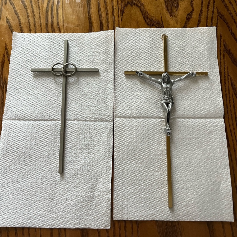 2pieces - Stanley Silver and Gold Crucifix